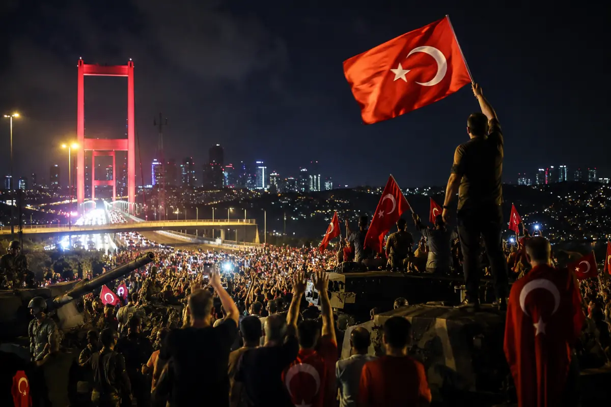 15 Temmuz’un 10. Yılında Milletin Destansı Direnişi: Demokrasi Nöbeti Unutulmuyor