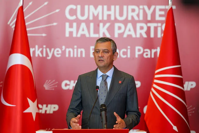 Özgür Özel’den Siyasi Çıkış: ‘Yeni Bir Yol Yapacağız’, Yeni Parti Kuruluyor!