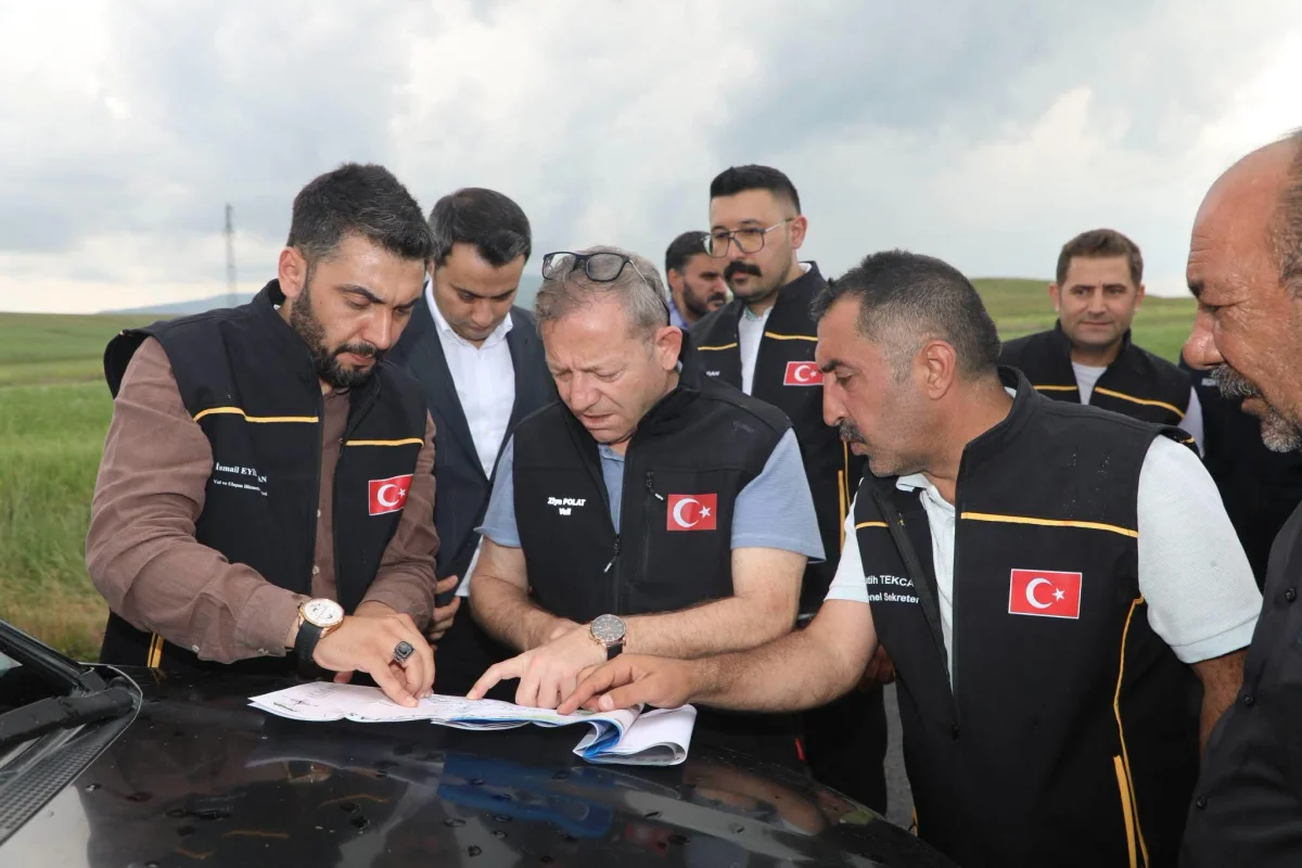 Vali Polat, Selim’de Asfalt Çalışmalarını Denetledi: Kırsal Ulaşım Güvenli Hale Geliyor