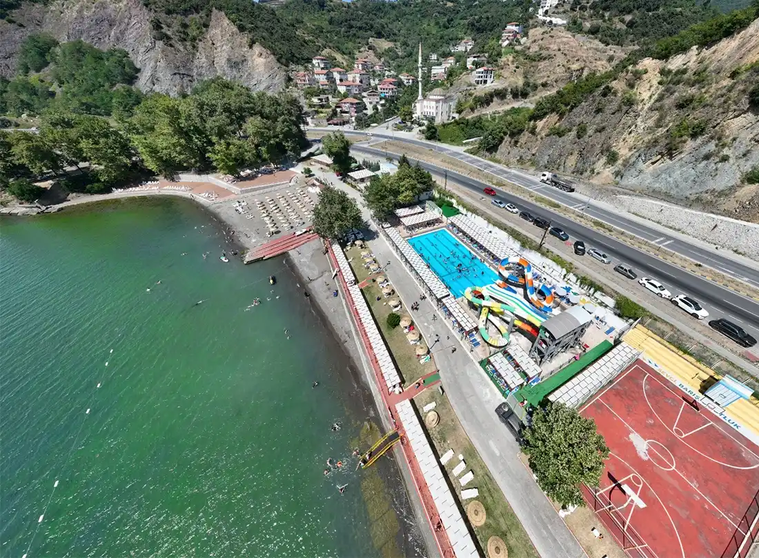Kdz. Ereğli’de Mavi Bayraklı Barış Plajı Genişletildi: 300 Kişilik Ek Kapasite Eklendi