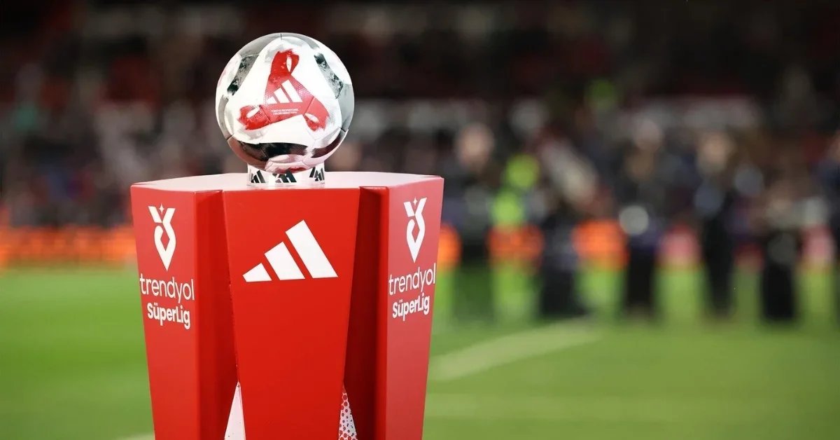 FIFA’dan Türk Futboluna Sert Darbe: Süper Lig ve Alt Lig Kulüplerine Transfer Yasağı