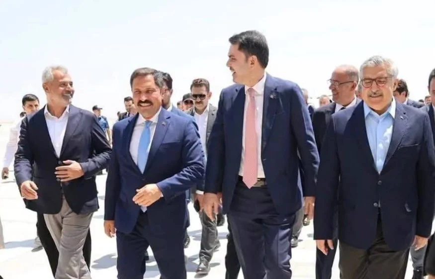 Çevre, Şehircilik ve İklim Değişikliği Bakanı Murat Kurum, Hatay’da Kentsel Dönüşüm Projelerini İnceliyor