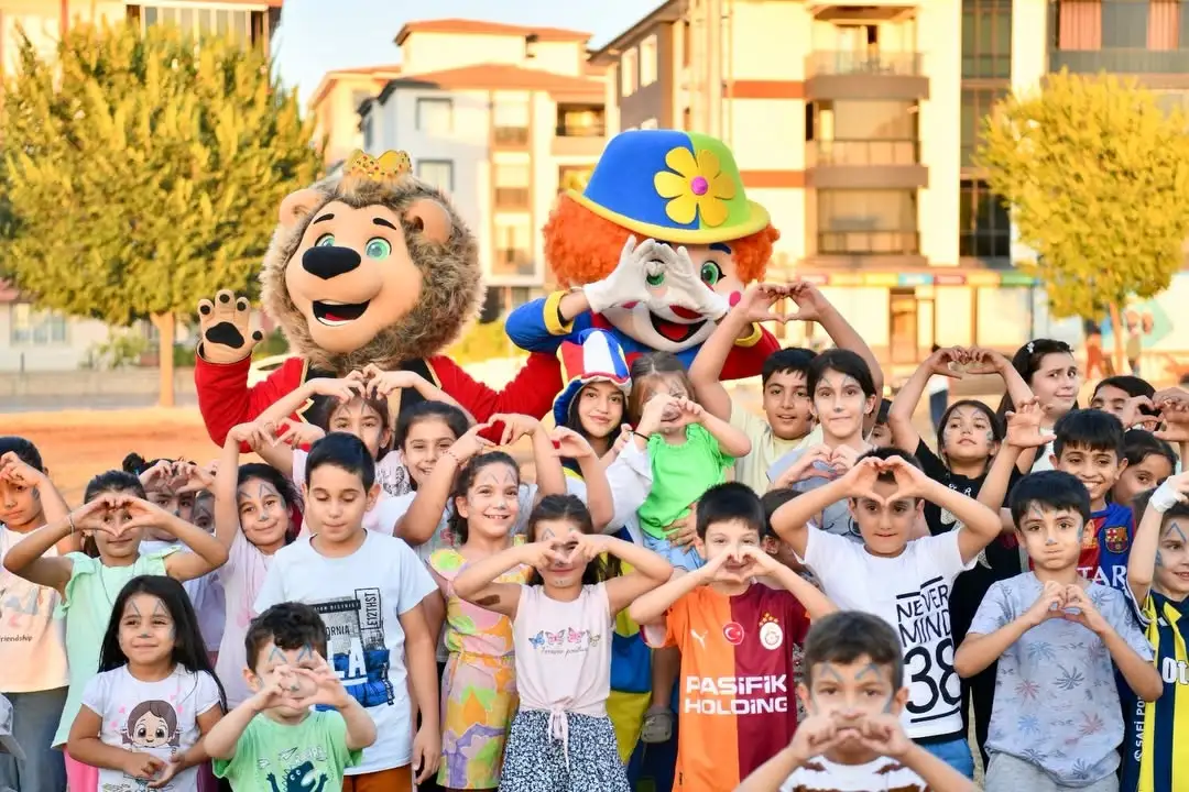 Yeşilyurt Yaz Akşamları Müzik ve Eğlenceyle Dolup Taştı: Tüm Mahalleler Coşkuyla Buluştu