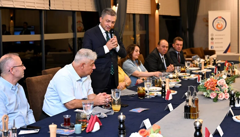 Antalya’da Görev Süresi Sona Eren Komutanlar İçin Veda Yemeği Düzenlendi