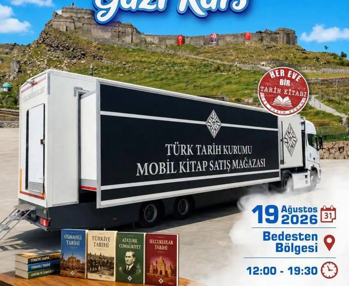 Türk Tarih Kurumu Mobil Kitap Satış Mağazası Kars’ta Kitapseverlerle Buluşuyor