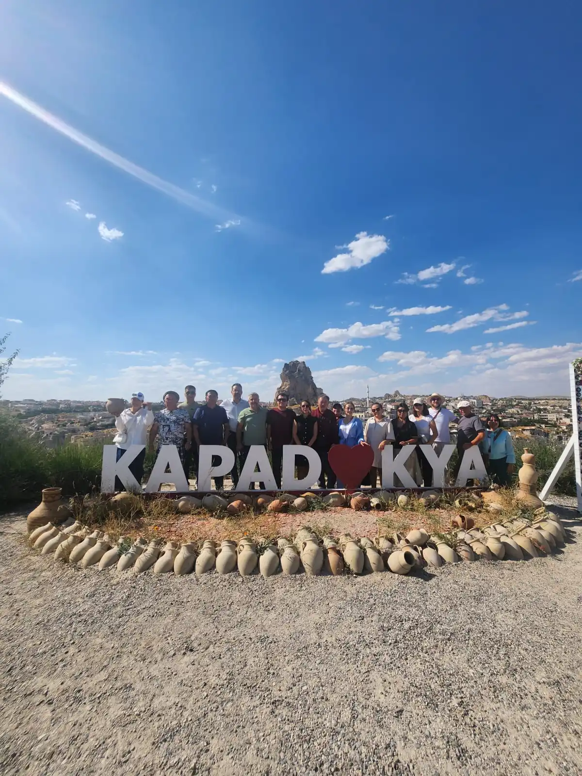 Uluslararası Türk Dünyası Ressamlar Buluşması Kapadokya’da Başlıyor: Peribacaları Tuval Olacak