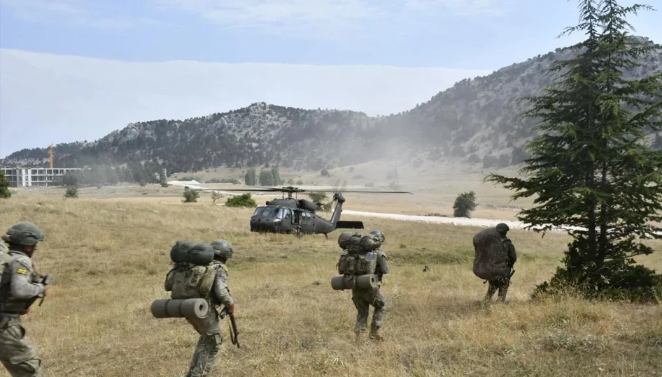 Eğirdir’de Komandolar Nefes Kesti: 36. Dönem İhtisas Kursu Başarıyla Tamamlandı
