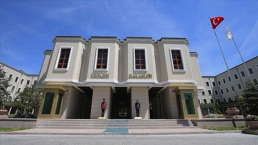Balçova Belediye Başkanı Onur Yiğit Görevine İade Edildi: İçişleri Bakanlığı Onayıyla Görev Başına