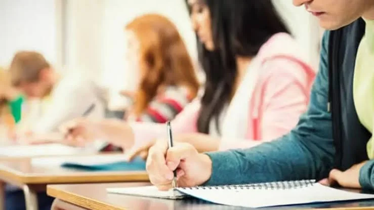 Özel Okullarda Yabancı İsim Devri Bitiyor: Yeni Düzenleme Neler Getiriyor?