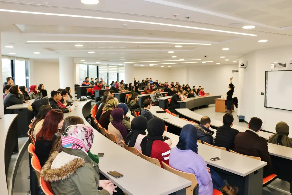 YKS Kayıtları Sona Eriyor: Üniversite Yerleştirmeleri İçin Son Gün Heyecanı