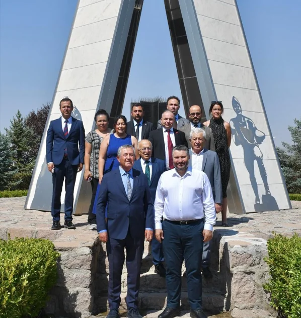 Sanayi ve Teknoloji Bakan Yardımcısı Oruç Baba İnan’dan Anadolu OSB’ye Kapsamlı Ziyaret: Teknoloji ve Gelecek Vizyonu Değerlendirildi