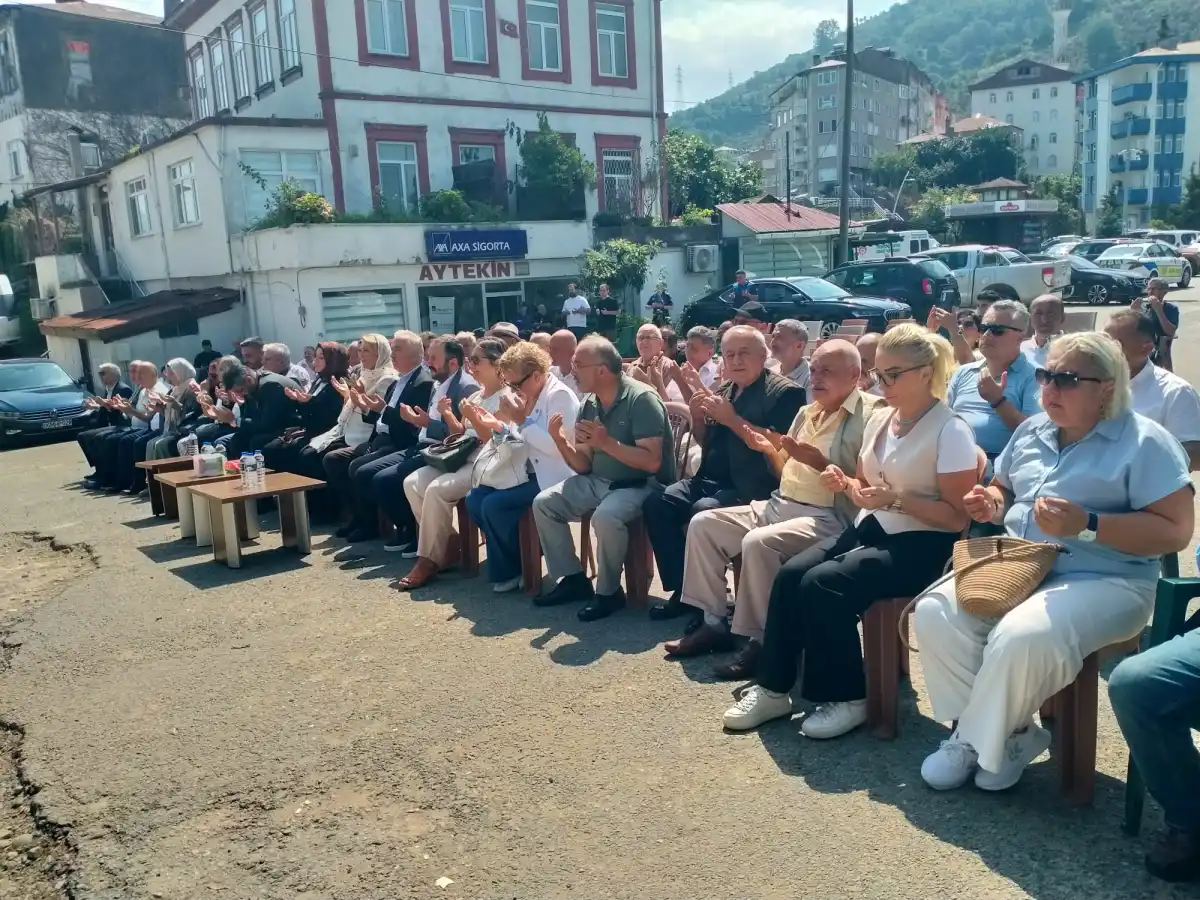 Milli Mücadele Kahramanı Binbaşı Hüseyin Avni Alparslan, Tirebolu’da Şehadetinin 105. Yılında Anıldı