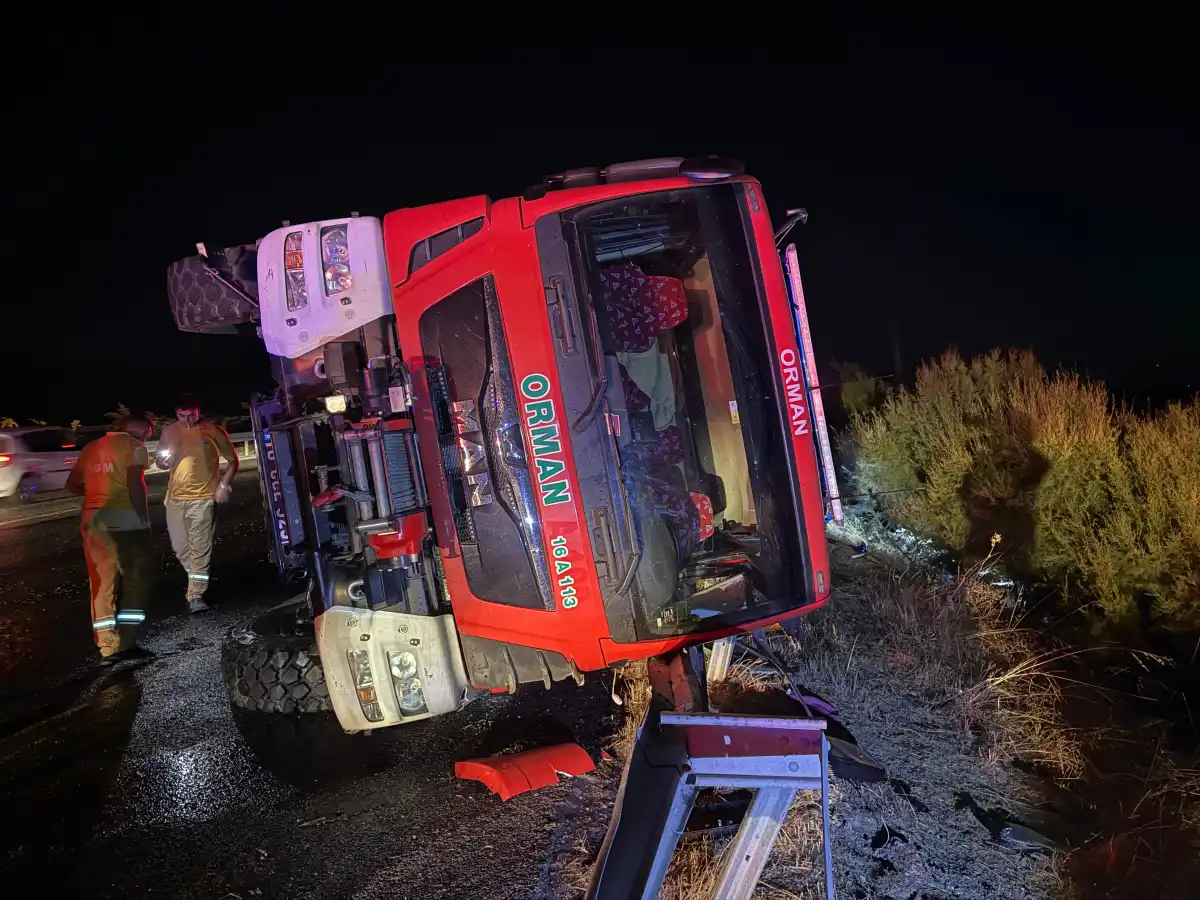 Muğla’dan Dönen Orman Yangını Arazözü İstanbul Yolunda Kaza Yaptı: 5 Personel Yaralı