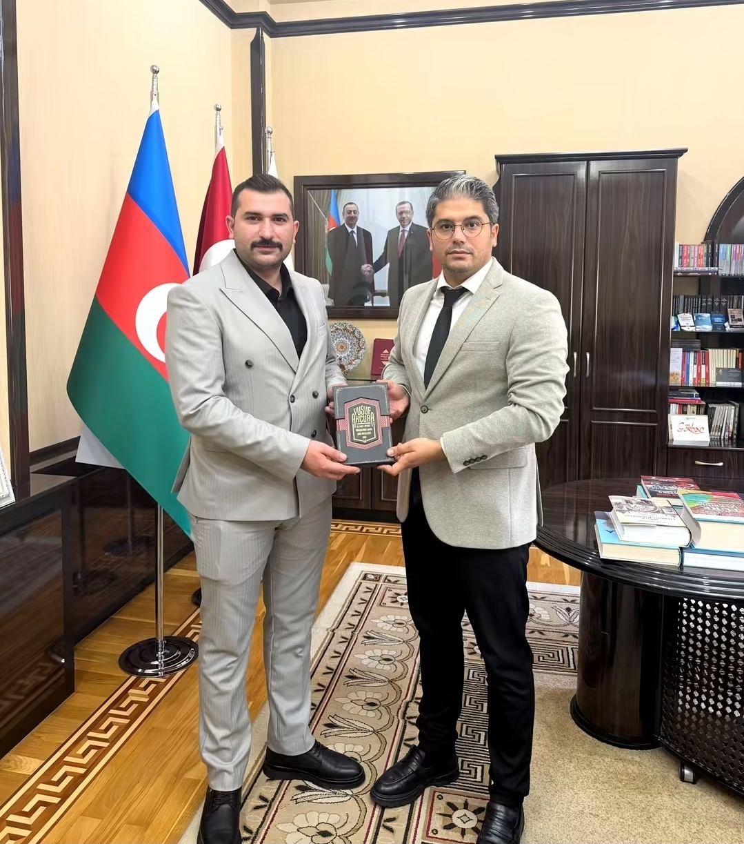 Azerbaycan Ülkü Ocakları’ndan Yunus Emre Enstitüsü’ne Anlamlı Ziyaret