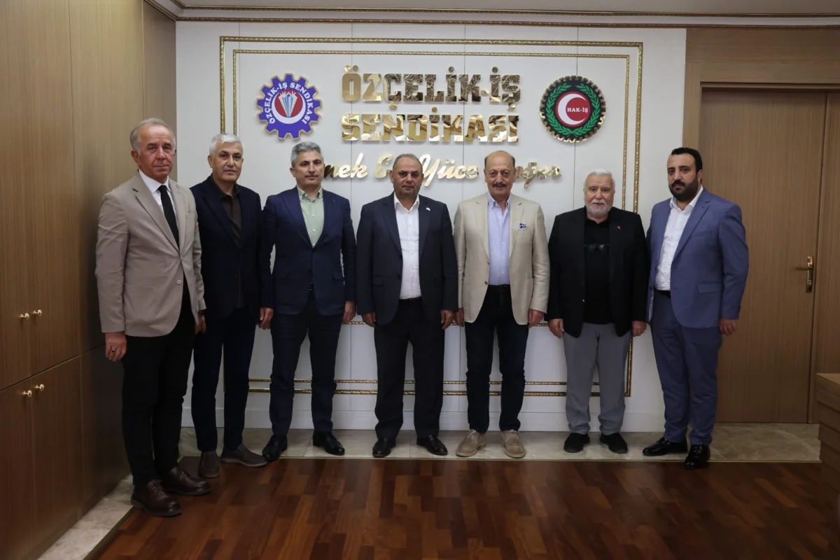 Vedat Bilgin’den Özçelik-İş Sendikası’na Ziyaret: Çalışma Hayatı ve Emekçi Hakları Masaya Yatırıldı