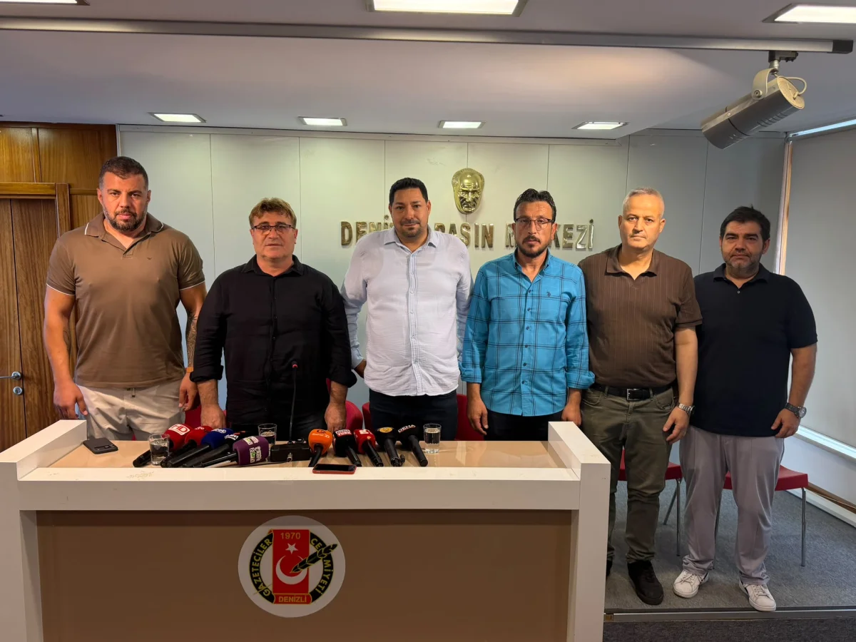 Denizli’de İstiklal Caddesi Esnafından Yol Düzenlemesine Büyük Tepki: “Ticaret ve Yaşam Alanlarımız Çöktü”
