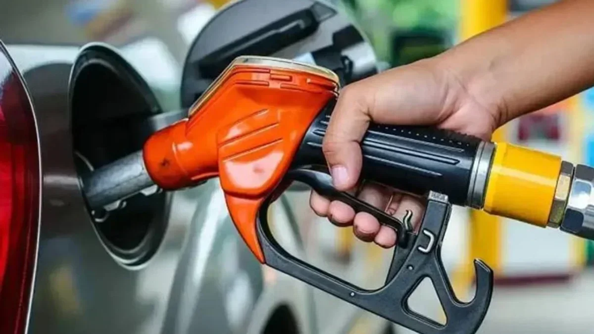 Motorine Dev Zam Kapıda: Litre Fiyatı 100 TL’yi Aşabilir!