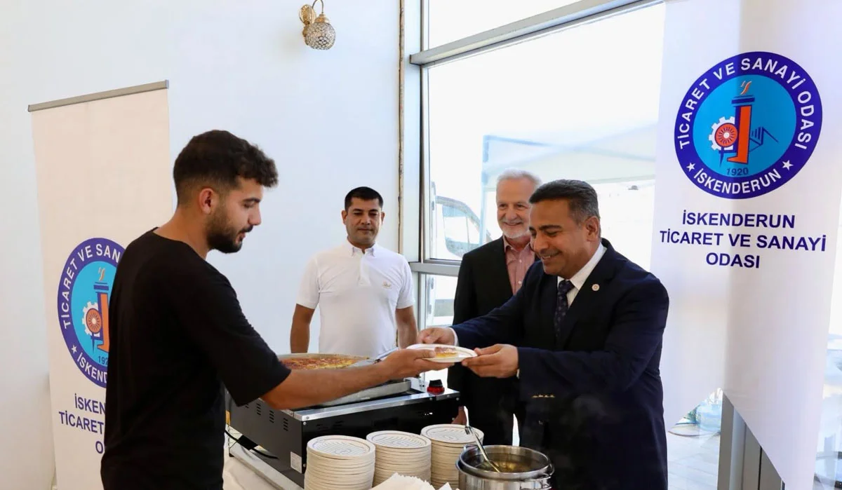 İskenderun Teknik Üniversitesi’nden Yeni Öğrencilere Tatlı Karşılama: İlk Künefeniz Bizden!