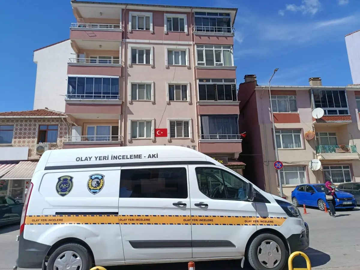 Edirne’de Korkunç Olay: Üniversiteli Genç Kız 4. Kattan Düştü, Erkek Arkadaşı Gözaltında