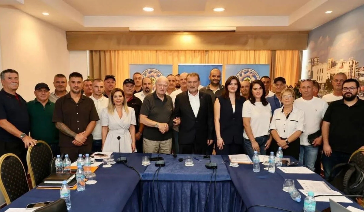 Türkiye Denizciler Sendikası Genel Başkanı İrfan Mete, Arnavutluk’ta Sendikal İş Birliğini Güçlendirdi