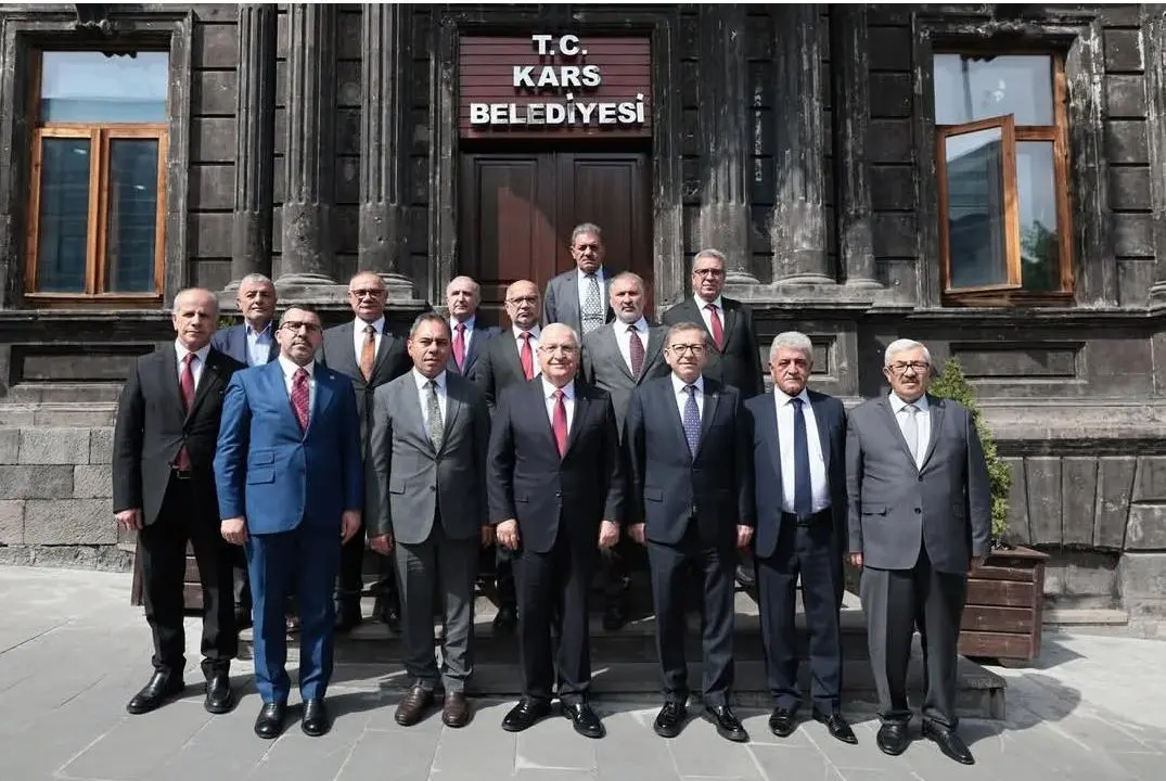 Milli Savunma Bakanı Yaşar Güler Kars’ta Yerel Yönetim Çalışmalarını İnceledi