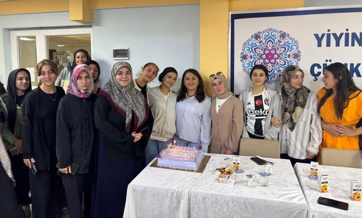 Kars’ta Üniversite Hayatına Yeni Başlayan Öğrencilere Yönelik Kapsamlı Uyum Programı Düzenlendi