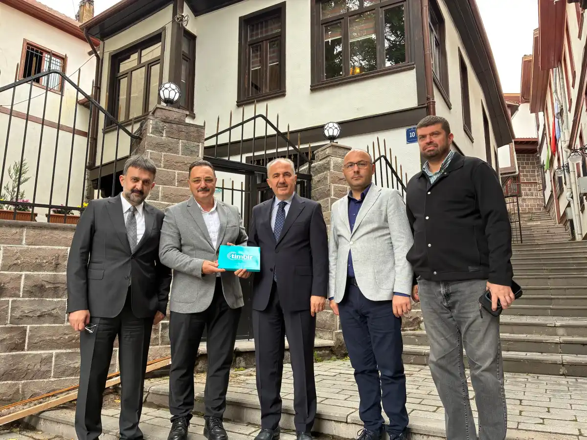 Rize Belediye Başkanı Rahmi Metin, TİMBİR’in Yeni Hizmet Binasını Ziyaret Etti