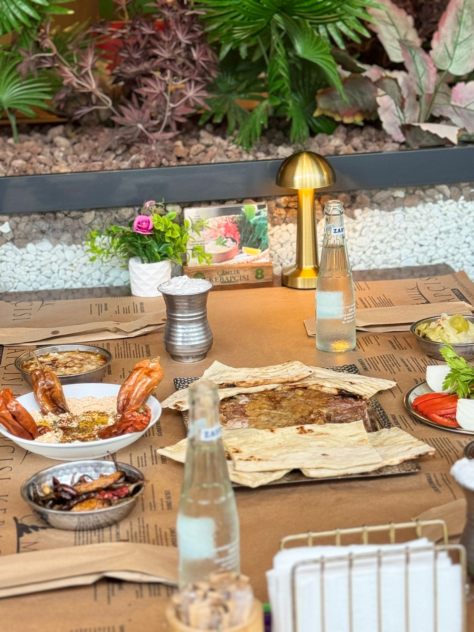 Denizli Kebabı Nerede Yenir? Çamlık Kuyu Tandır’da Geleneksel Lezzet Sofraya Taşınıyor