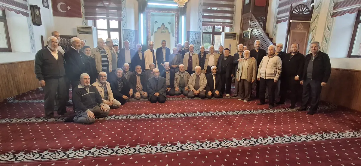 Beypazarı’nda Sabah Namazında Buluşma: Din Görevlileri İncili Camii’nde Bir Araya Geldi