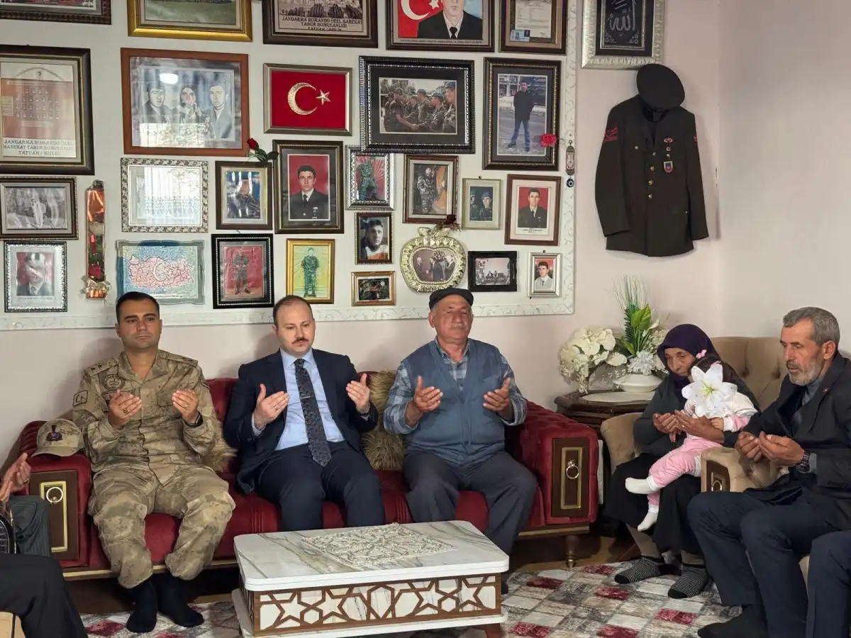 Arpaçay Kaymakamı Güvenç’ten Kahraman Şehit ve Gazi Ailelerine Ziyaret