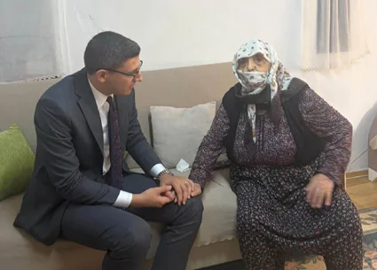 Güdül Kaymakamı Naim Akar’dan Yaşlılar Günü’ne Özel Ziyaretler: Gönüllere Dokundu