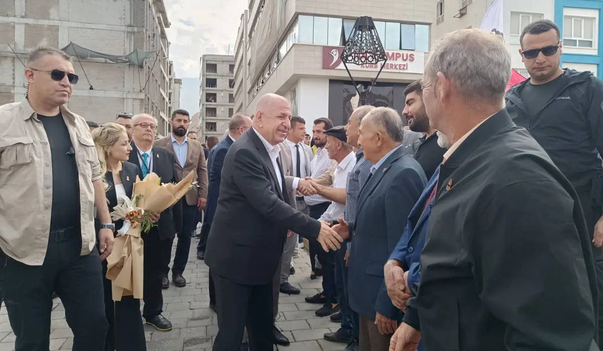 Ümit Özdağ: “Türkiye Zengin, Türk Halkı Fakir” – Üretim ve Ekonomik Politikalar Mercek Altında