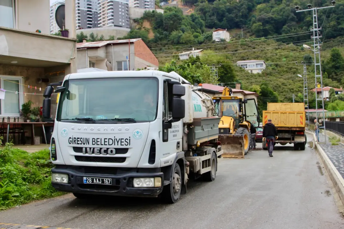 Giresun’da Şehir Yeniden Şekilleniyor: Kapsamlı Yol ve Altyapı Çalışmaları Devam Ediyor