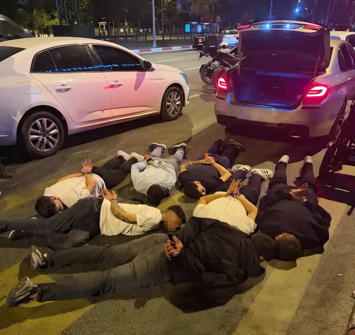İstanbul’da Organize Suç Örgütlerine Operasyon: Polis Takip Eden 8 Kişi Gözaltına Alındı