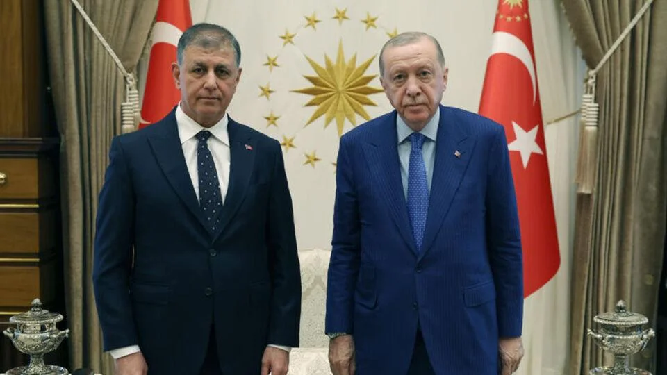 Erdoğan Milletvekilleriyle Buluşuyor: İzmir’de 27 Yıl Sonra Siyasi Bir Devrim Mi Yaşanacak?