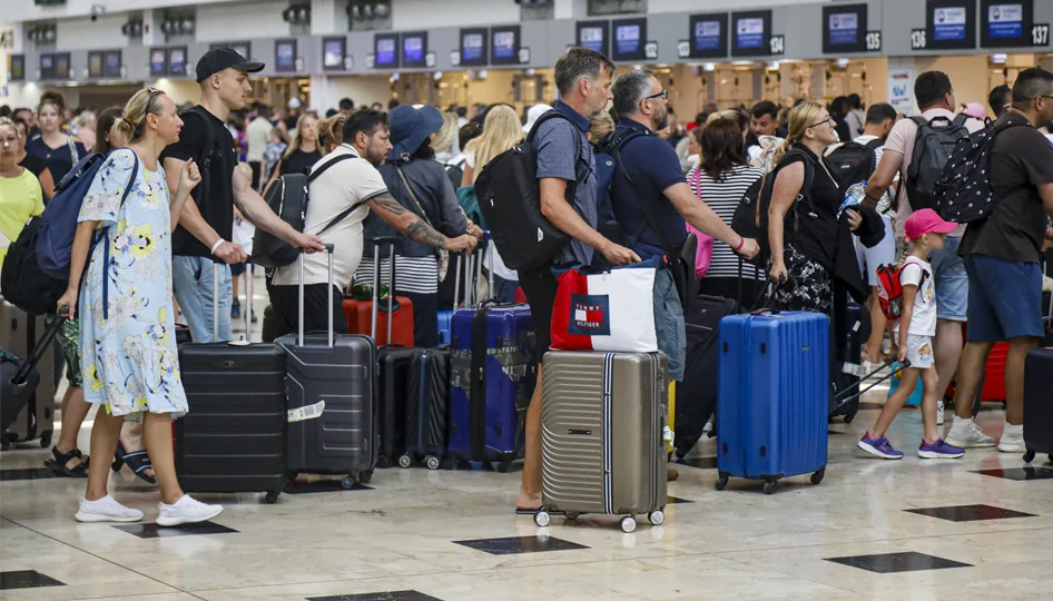Antalya Polonyalı Turistlerin Gözdesi Oldu: Türkiye Pazar Liderliğini Koruyor