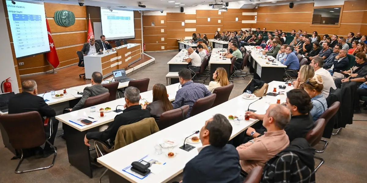 Bornova Belediye Başkanı Ömer Eşki’den Kapsamlı Değerlendirme: Hizmetler Gözden Geçirildi, Gelecek Planları Şekillendi