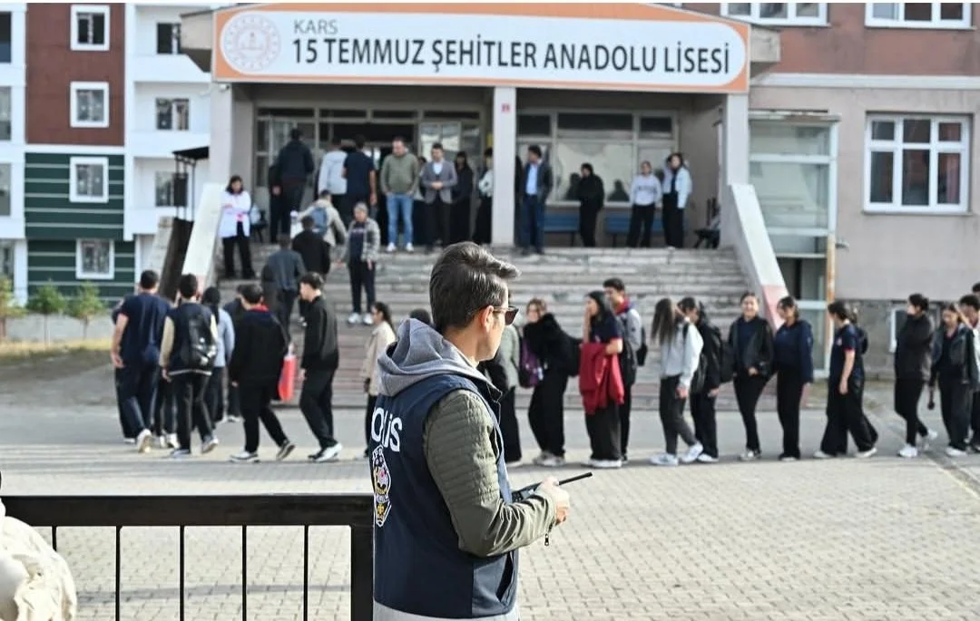 Kars’ta Okul Çevrelerinde Güvenlik Seferberliği: Ekipler Teyakkuzda
