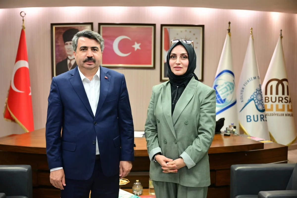 TİMBİR Koordinatörü İpek Yiğit ve Yıldırım Belediye Başkanı Oktay Yılmaz’dan Aile ve Gençlik Vurgusu