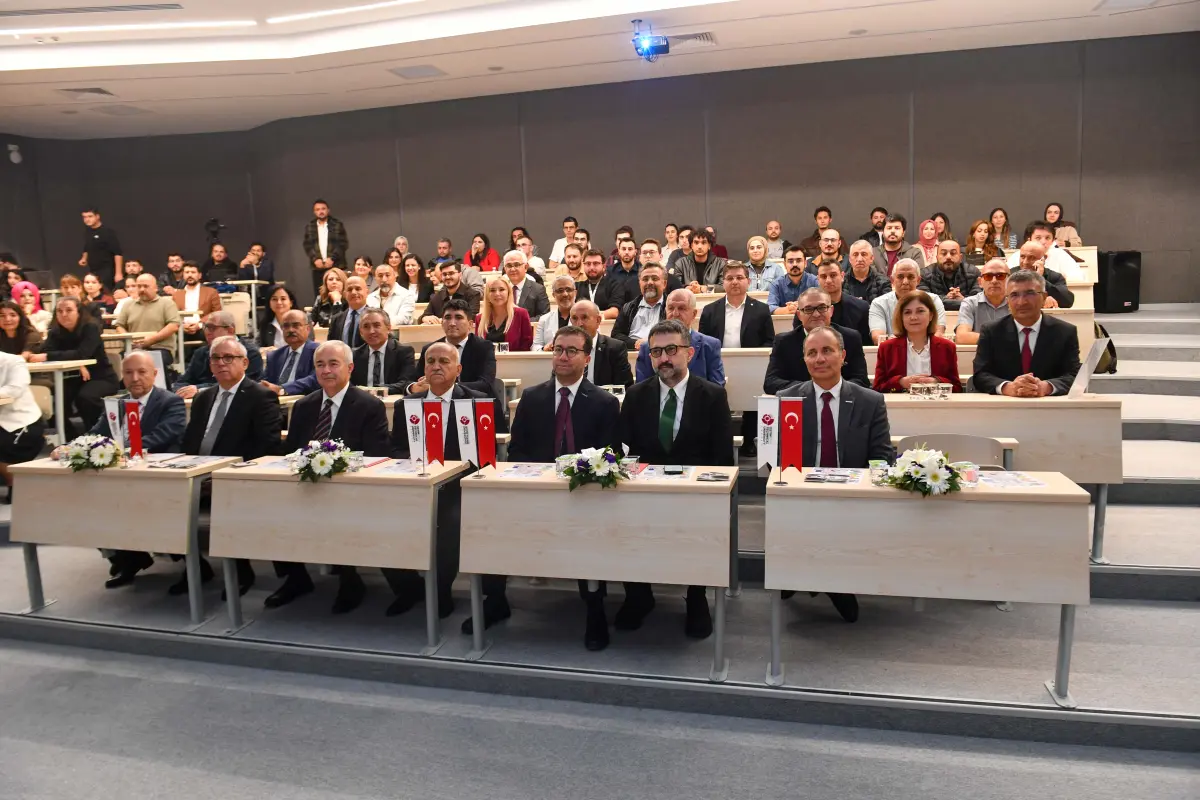 AKK Başkanı Halil İbrahim Yılmaz’dan OSTİM Teknik Üniversitesi’ne Güçlü Destek: ‘Işığınızı Gelecek Kuşaklara Taşıyacağız’