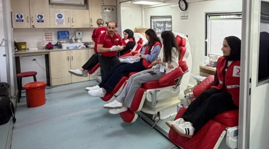 Trabzon Üniversitesi Öğrencilerinden Duyarlı Kan Bağışı Kampanyası: 50 Hayata Umut Oldular