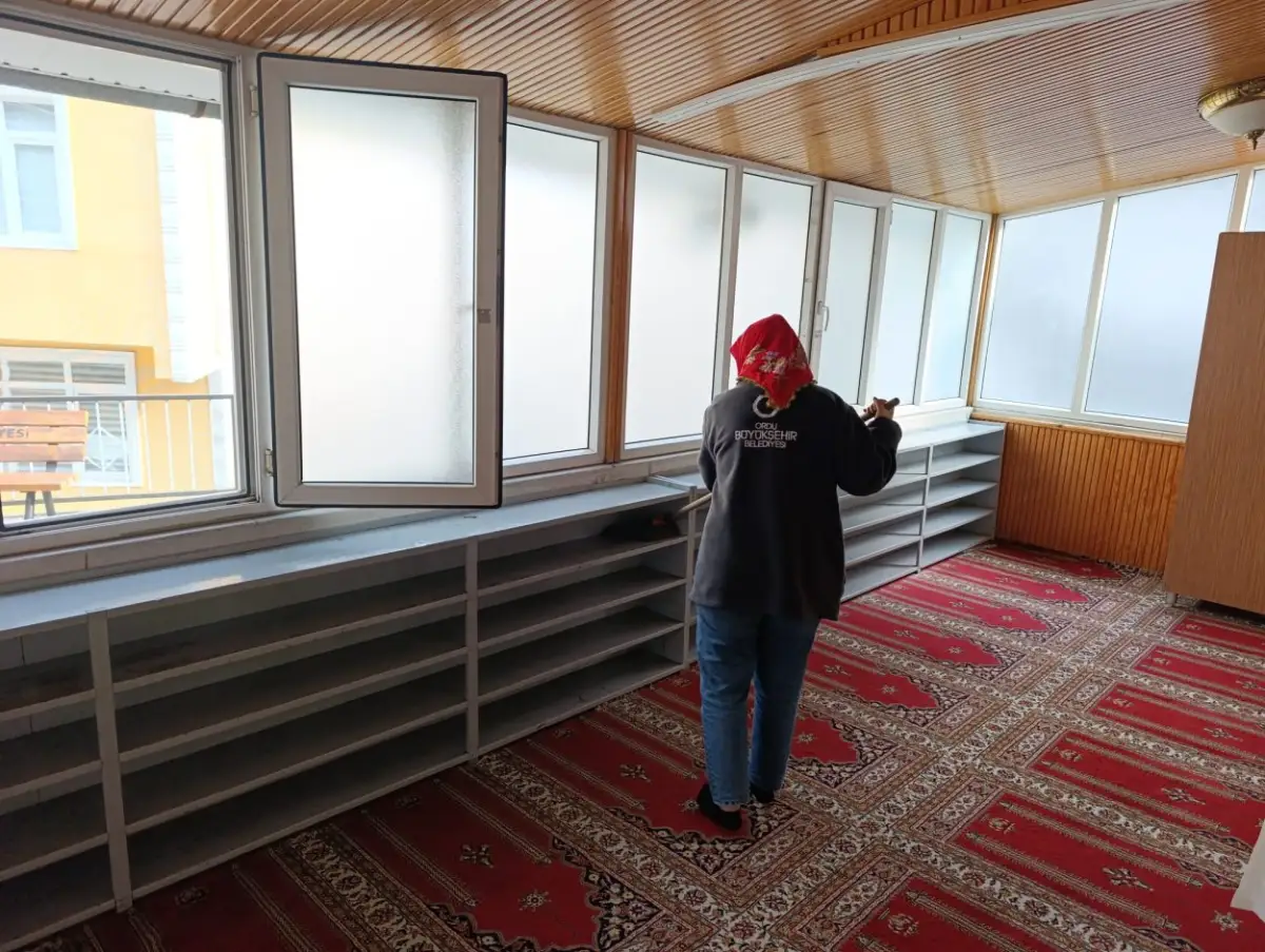 Ordu’da Cami Temizliği Seferberliği: Ekipler Özveriyle Çalışıyor