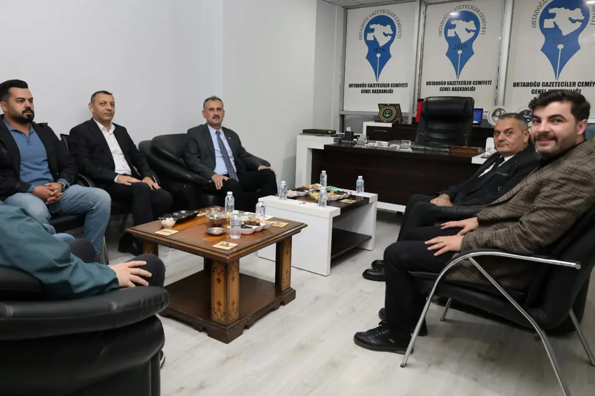 Ağrı Valisi Dr. Önder Bozkurt’tan Yerel Basınla Buluşma: İşbirliği ve Bilgilendirme Vurgusu