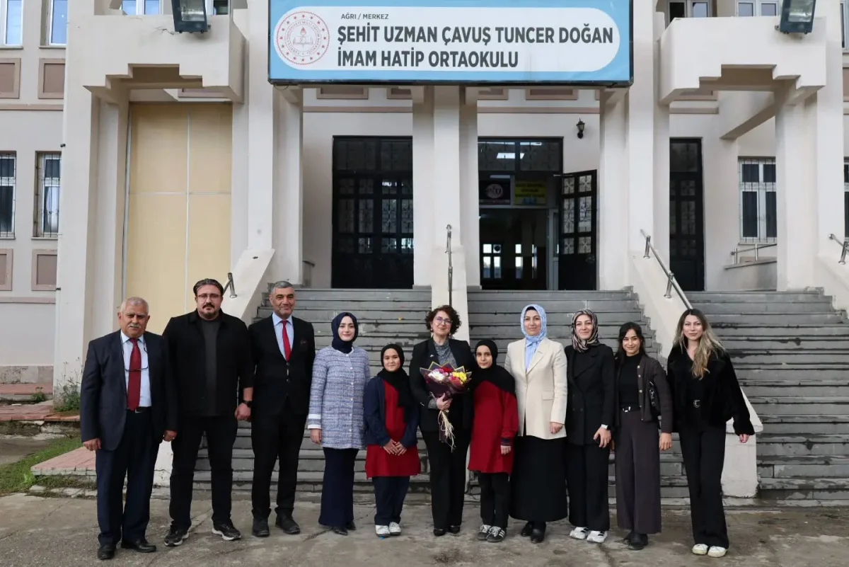 Ağrı’da Hafızlık Öğrencileriyle Anlamlı Buluşma: Betül Bozkurt’tan Eğitim ve Maneviyat Vurgusu