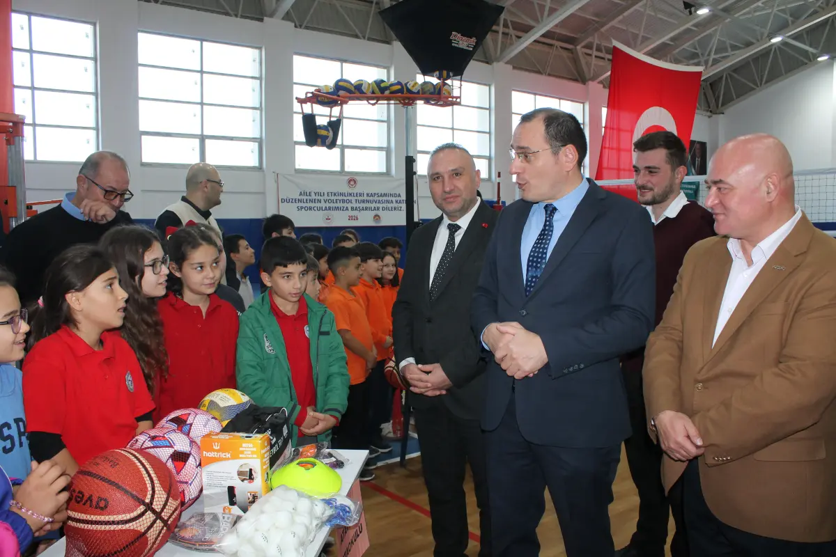 Spor Malzemeleri Okullara Dağıtıldı: Öğrencilere Yeni İmkanlar Sunuldu