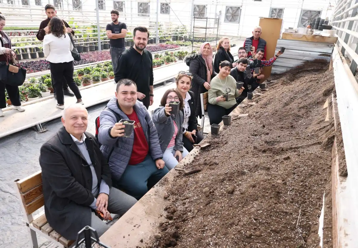 Keçiören’de Özel Bireyler İçin ‘Dijital Detoks’ Etkinliği: Doğa ile Buluşma ve Saksılama Deneyimi