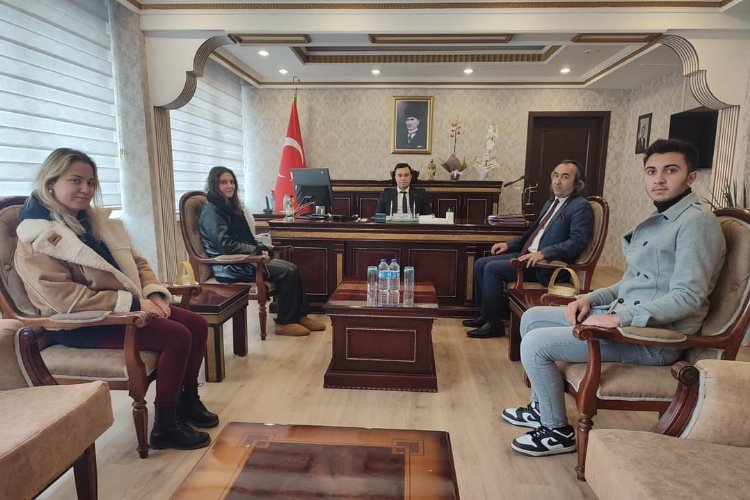 Başkan Aydoğmuş Kaymakam Nezir’i makamında ziyaret etti