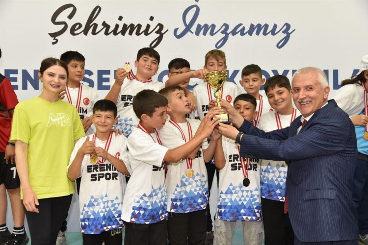 Konya’da çocuk oyunları heyecana sahne oldu