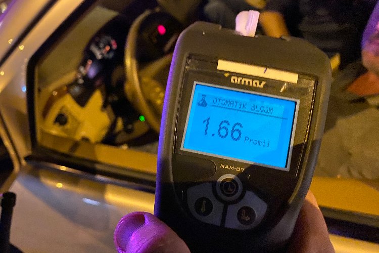 Düzce’de 166 promil alkollü çıktı ehliyetinden oldu
