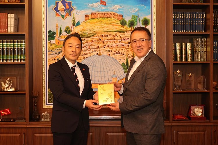 Japon Büyükelçi’den Mehmet Savran’a ziyaret